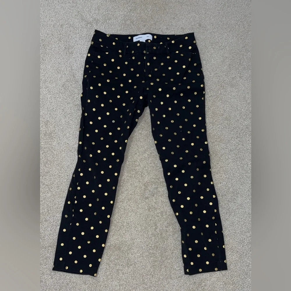 Old Navy Women’s Black Pixie Pants with Gold Dot Print - Picture 3 of 10